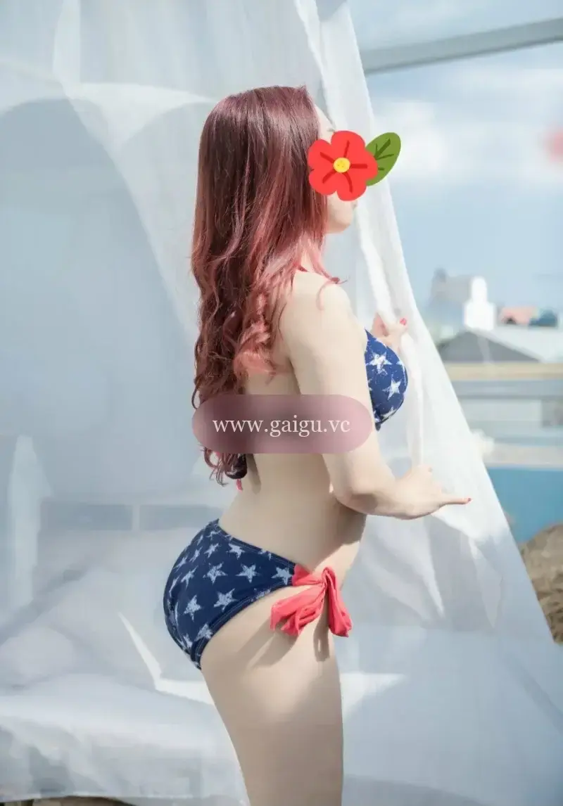NHI MÚP,dâm, da trắng, mặt xinh.