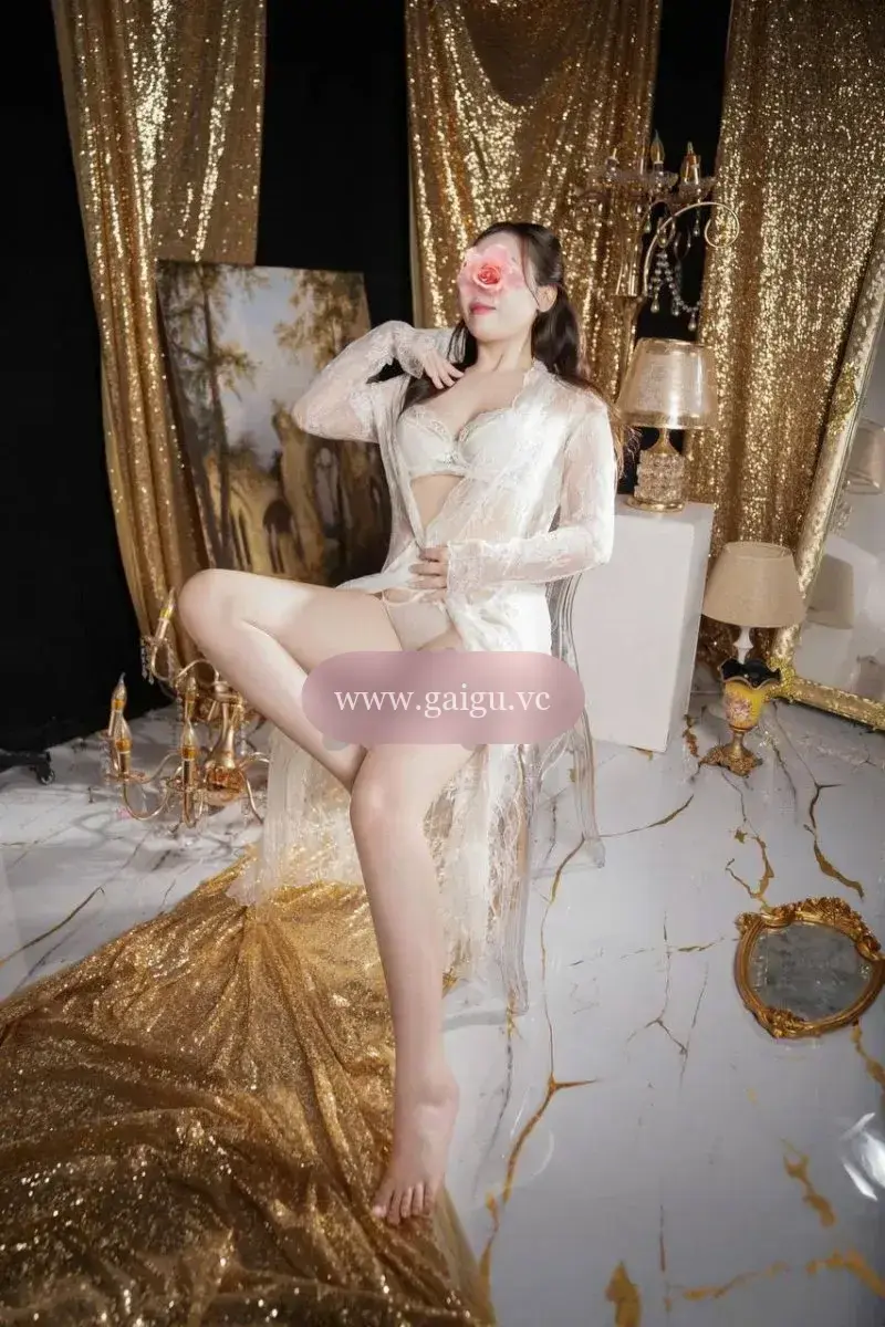 Bóng Hồng Ly Ly - Xinh Vibe Nhẹ Nhàng Tình Cảm, Body BG Siêu Phẩm