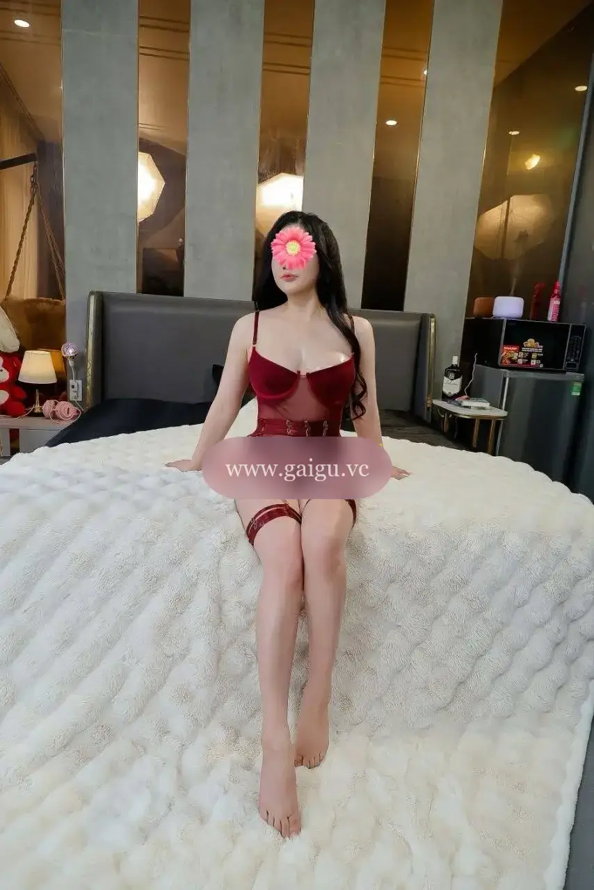 HOT THU THỦY BODY NGON CHẤT LƯỢNG, MASSAGE BÚ LIẾM SIÊU PHÊ