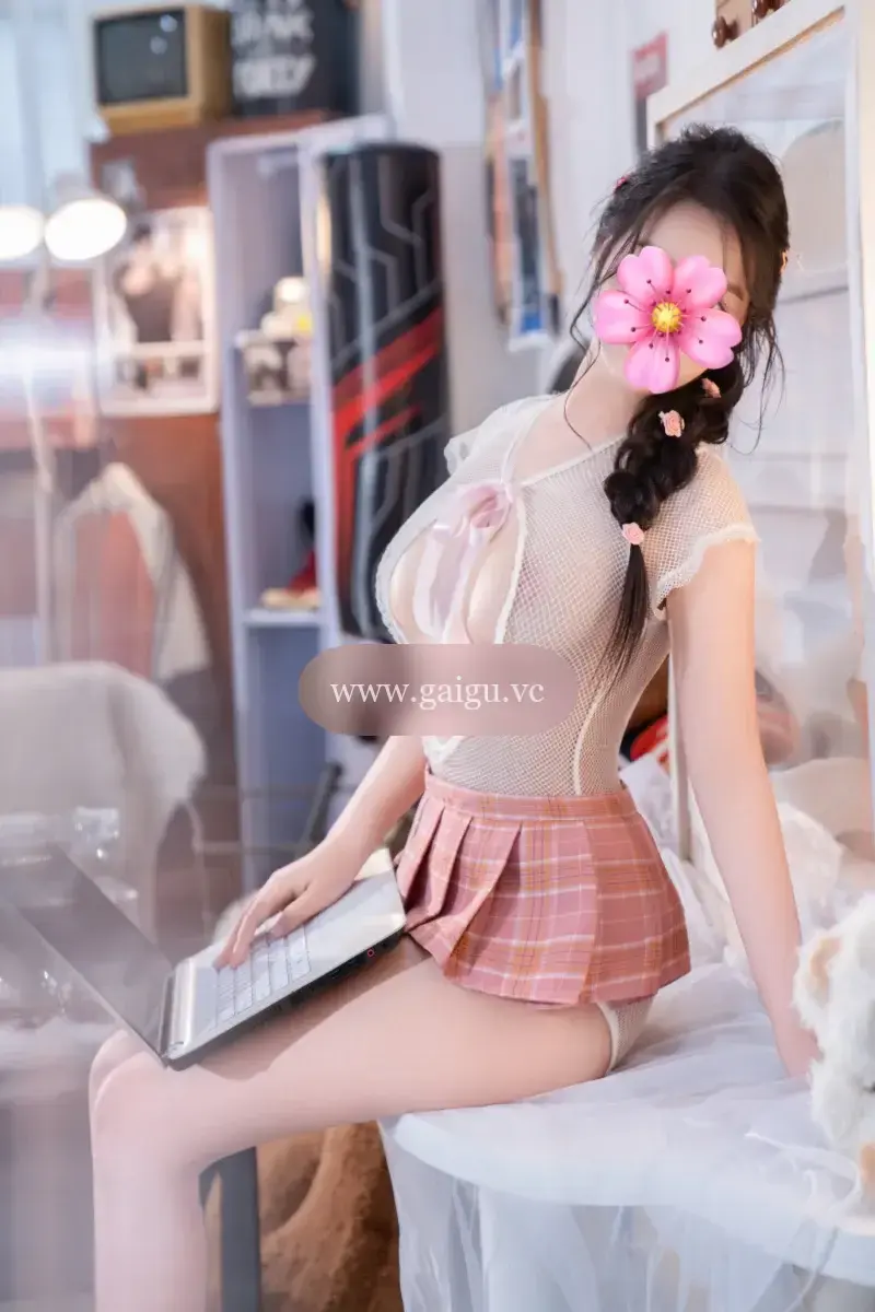 Linh Chi 2k7- Baby mới lớn, xinh xắn, đáng yêu, ngực căng tròn