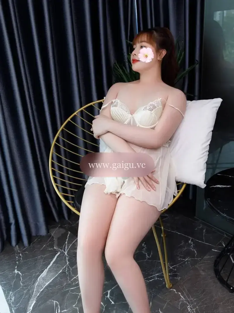 NGỌC ANH XINH XẮN LIẾM CU ĐÁ BI DOGGY VÚ KẸP XÚC XÍCH RẤT DÂM NHƯ PHIM SEX MỸ RẤT CHIỀU KHÁCH