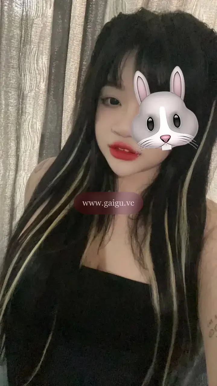 YẾN CHIBI 2k4 Xinh Đẹp Vú to
