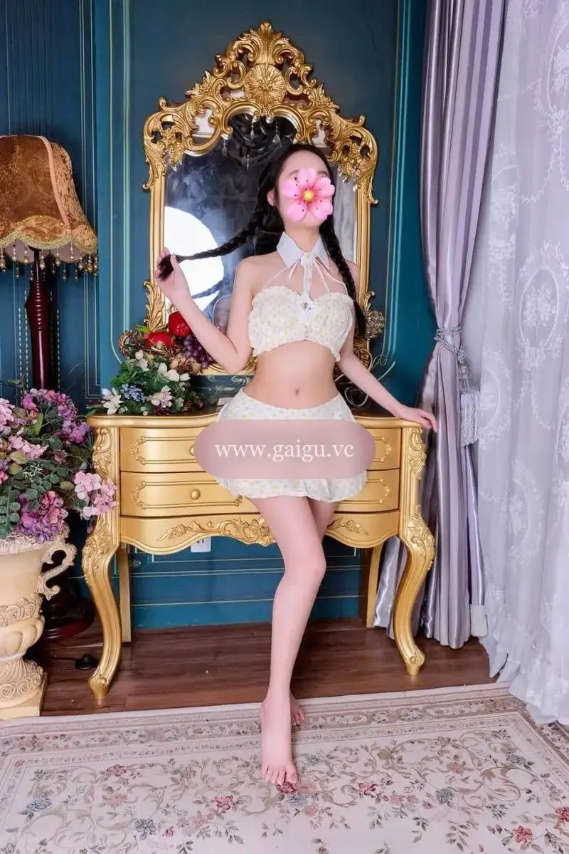 Hot Teen⭐Quỳnh Anh 2k7 Siêu Non Hàng Đẹp Sịn Xinh Ngọt Nước