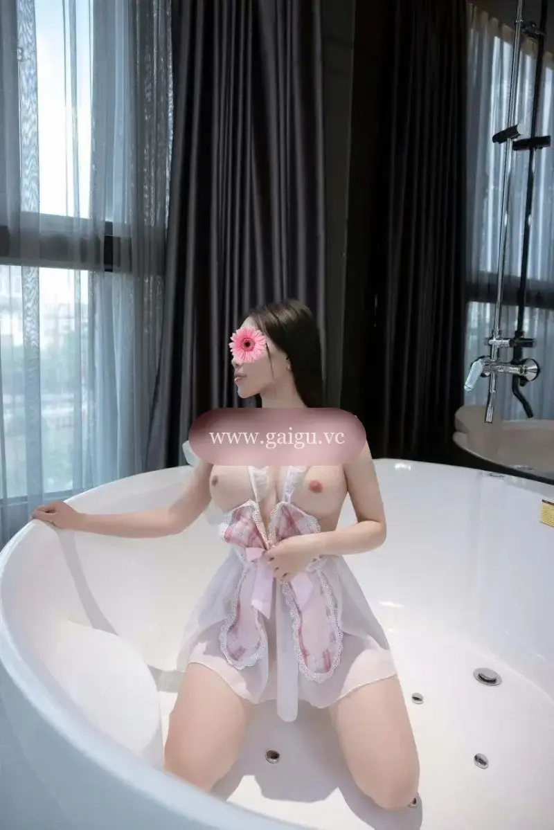 ❤️Kim Ngọc❤️ EM GÁI CỰC NGON-MẶT XINH DÁNG ĐẸP BODY NUỘT