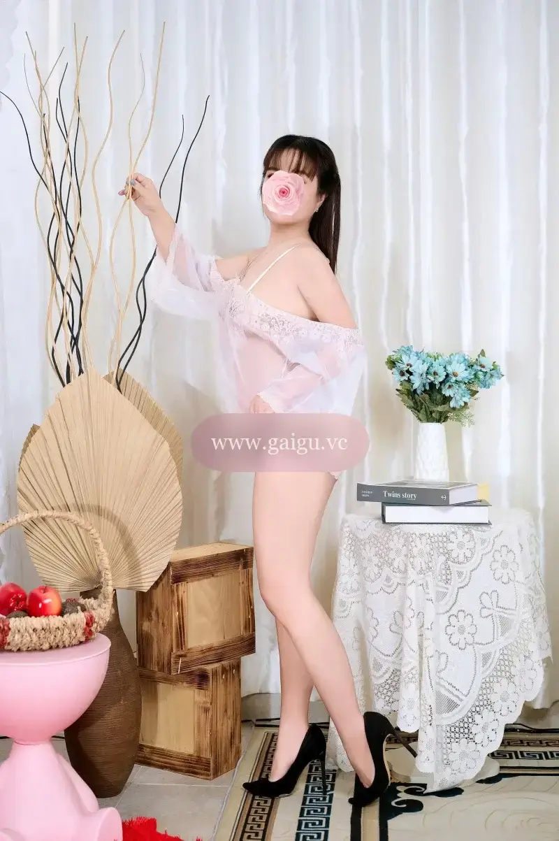Minh Anh-100% gái dâm, body đầy đặn