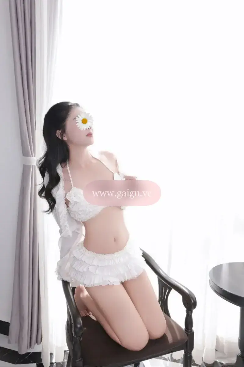 Ngọc Anh - Dễ Thương Dịch Vụ Chất Lượng , Siêu Dâm , Chiều Khách
