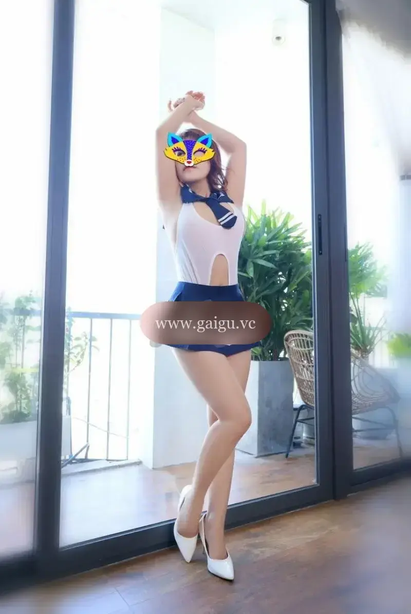 KIỀU NHI ❤️ Hot Model siêu xinh - Nụ cười đốn tim