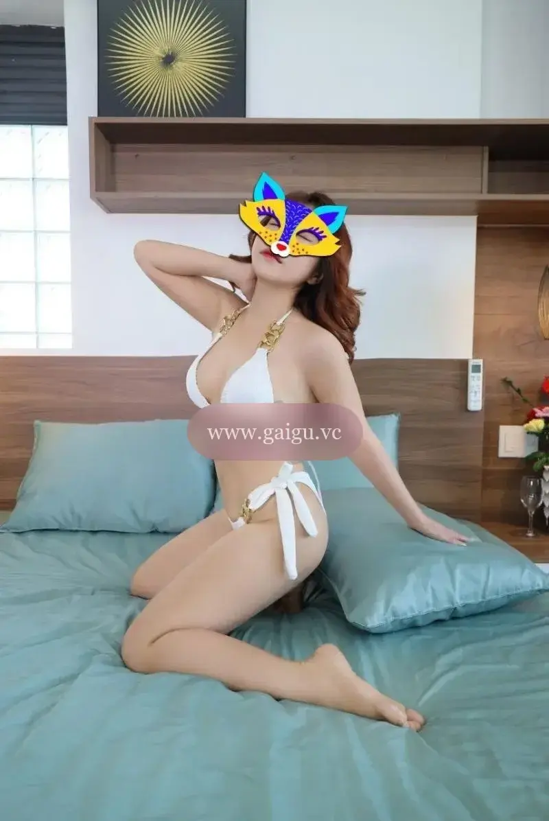 KIỀU NHI ❤️ Hot Model siêu xinh - Nụ cười đốn tim