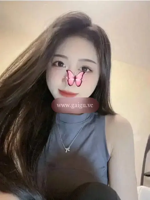 ÁI VY ♥️ MẶT XINH DÁNG MÌNH DÂY XUẤT THÂN MASSAGE