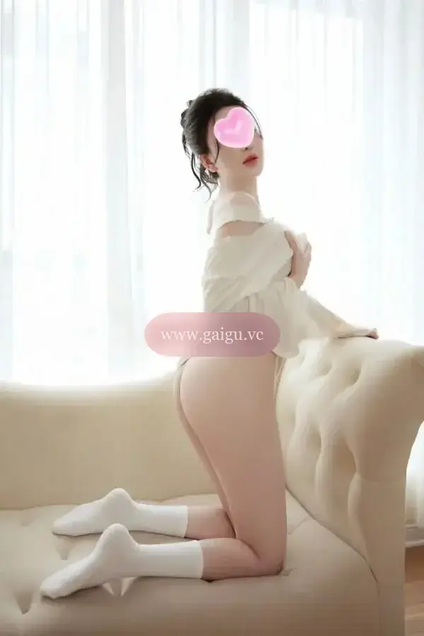❤️ Hạ Vũ ❤️ 2001 Kute Girl . Ngon Từ Thịt , Ngọt Tự Xương .
