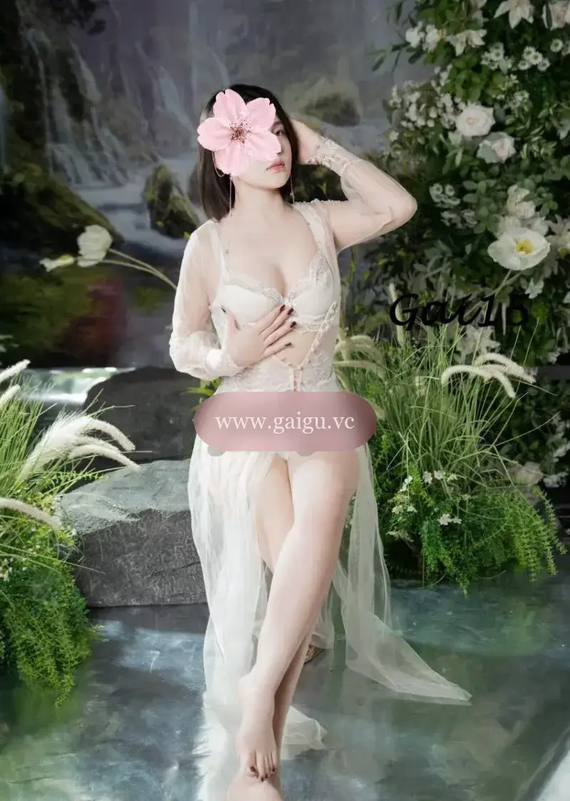 DIỆU ANH - VỪA KUTE VỪA DÂM DỤC NHƯ IDOL JAV