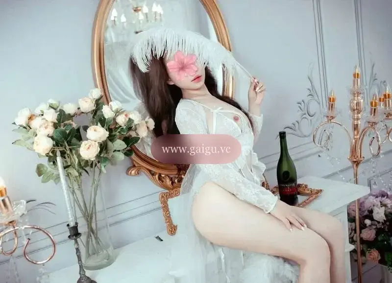 _Kiều Vy 2k3✅ Mông To Cong , Bím Khít , Nước Thơm