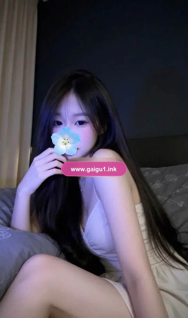 [Bài Chuẩn] Kim Anh-2008 Cô Bé Mình Dây Cây Cảnh Xinh Xắn Chiều Khách