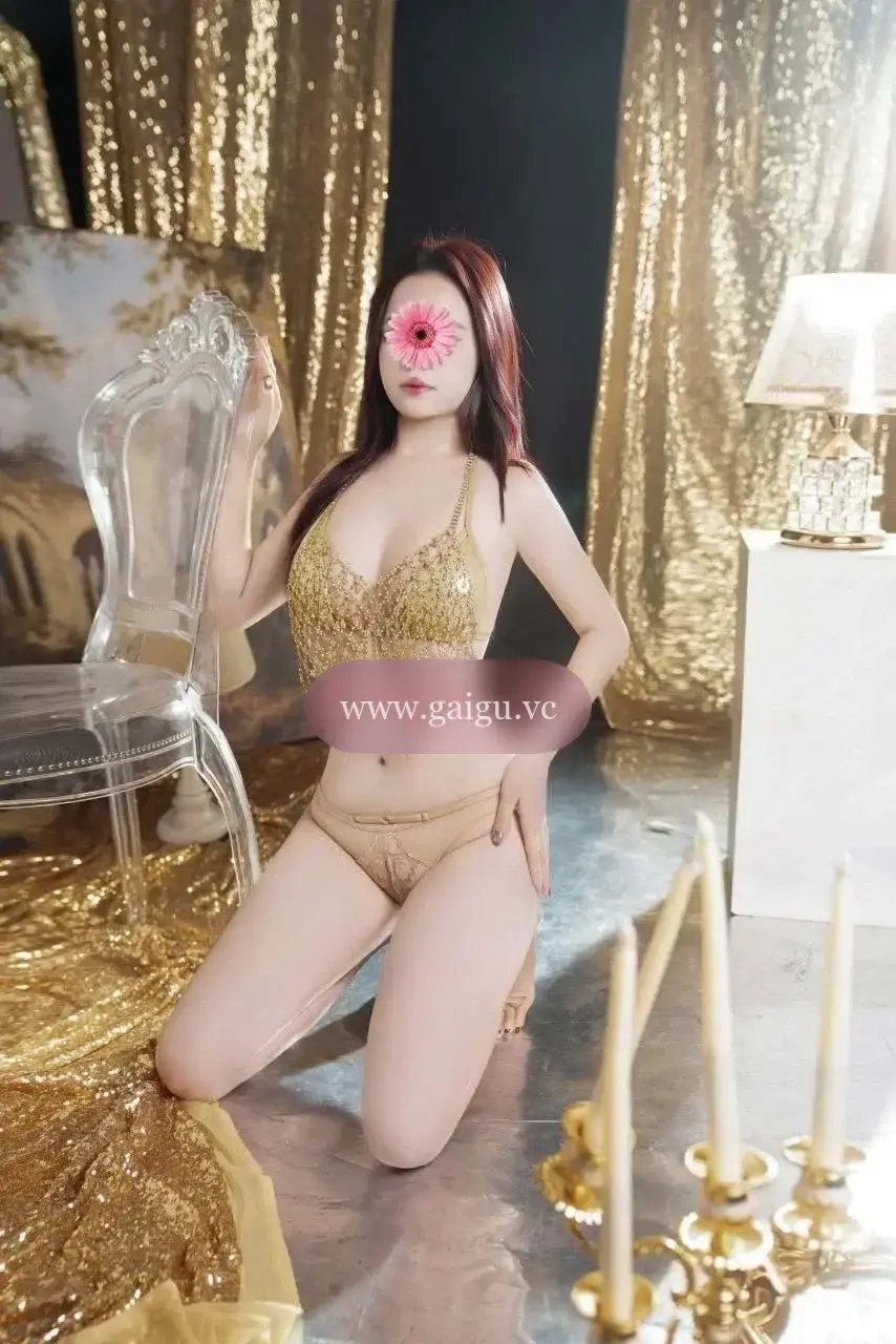 Hạ Băng❤️ Ngọc nữ dễ thương - Sexy gợi tình