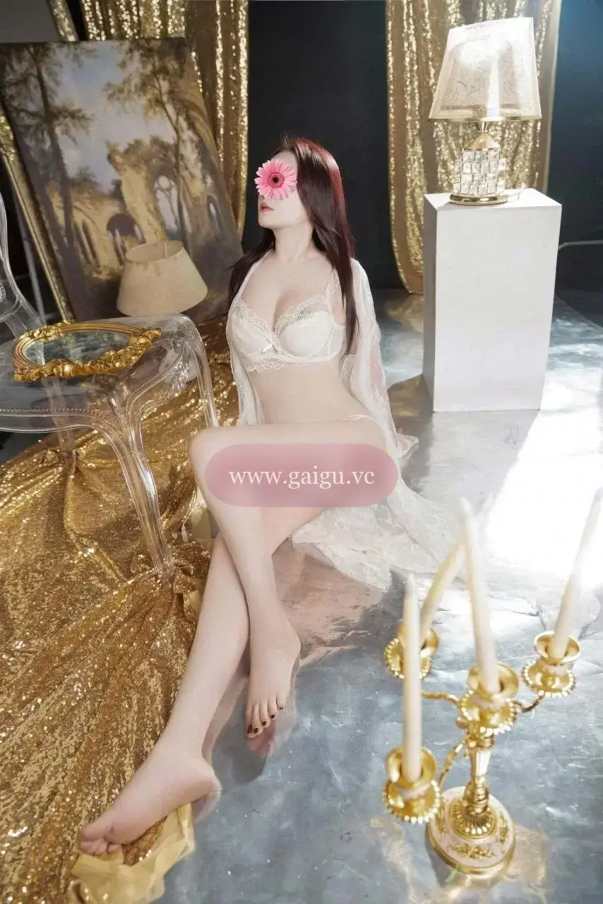 Hạ Băng❤️ Ngọc nữ dễ thương - Sexy gợi tình
