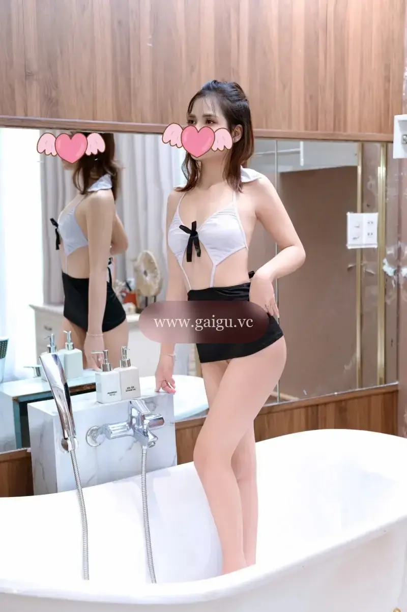 BÉ PI - THẦN DÂM 2k3 MASSAGES CỰC ĐỈNH - CHIỀU KHÁCH HẾT NẤC