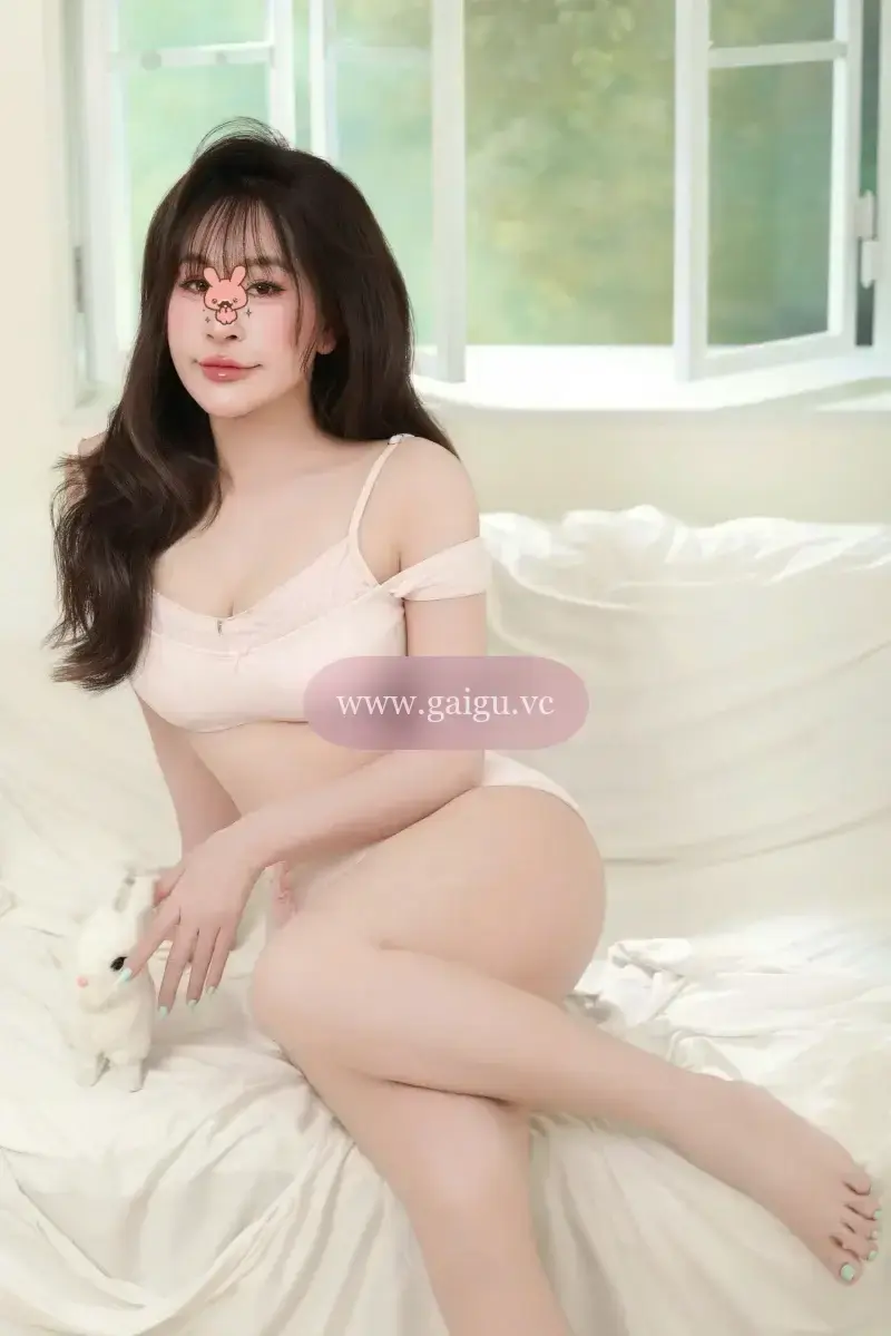 Trang Anh - Girl Xinh Cực Kì Chiều Khách !