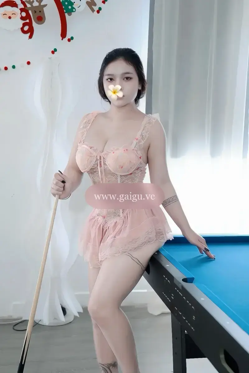 An An 2k8 ngực to đep