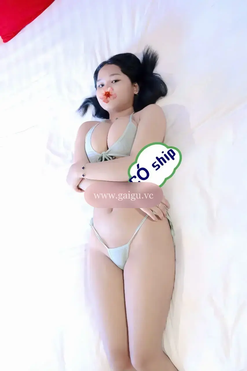 lyLy ngực to 2k6