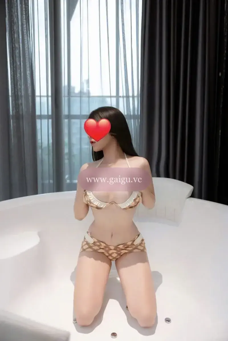 💗GÁI XINH BÉ SAM_ KHUÔN MẶT ẤN TƯỢNG_DA TRẮNG CHÂN DÀI_LÀM TÌNH MAX PHÊ