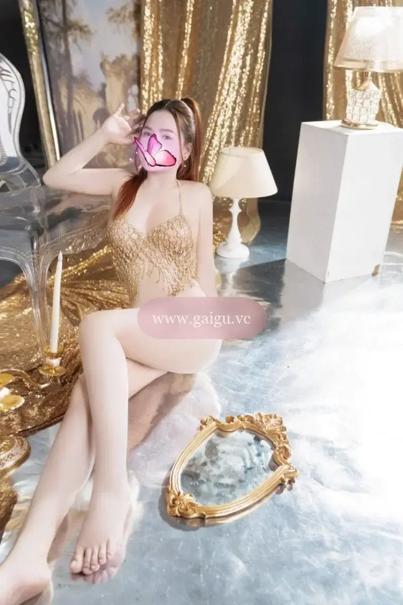 JuLy_ Gái xinh với body cực nóng