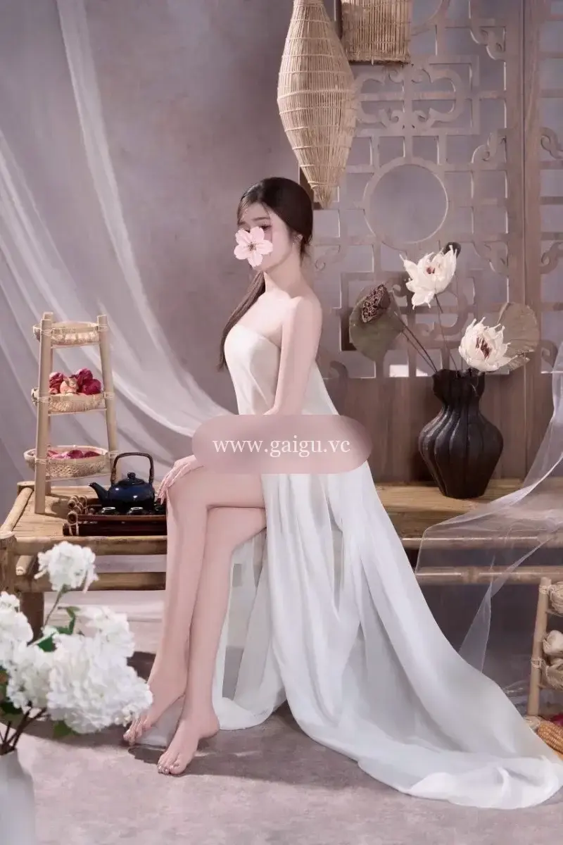 LAN ANH❤️MẶT XINH❤️DA TRẮNG, GIỌNG NÓI NGỌT NGÀO❤️BODY NÓNG BỎNG❤️