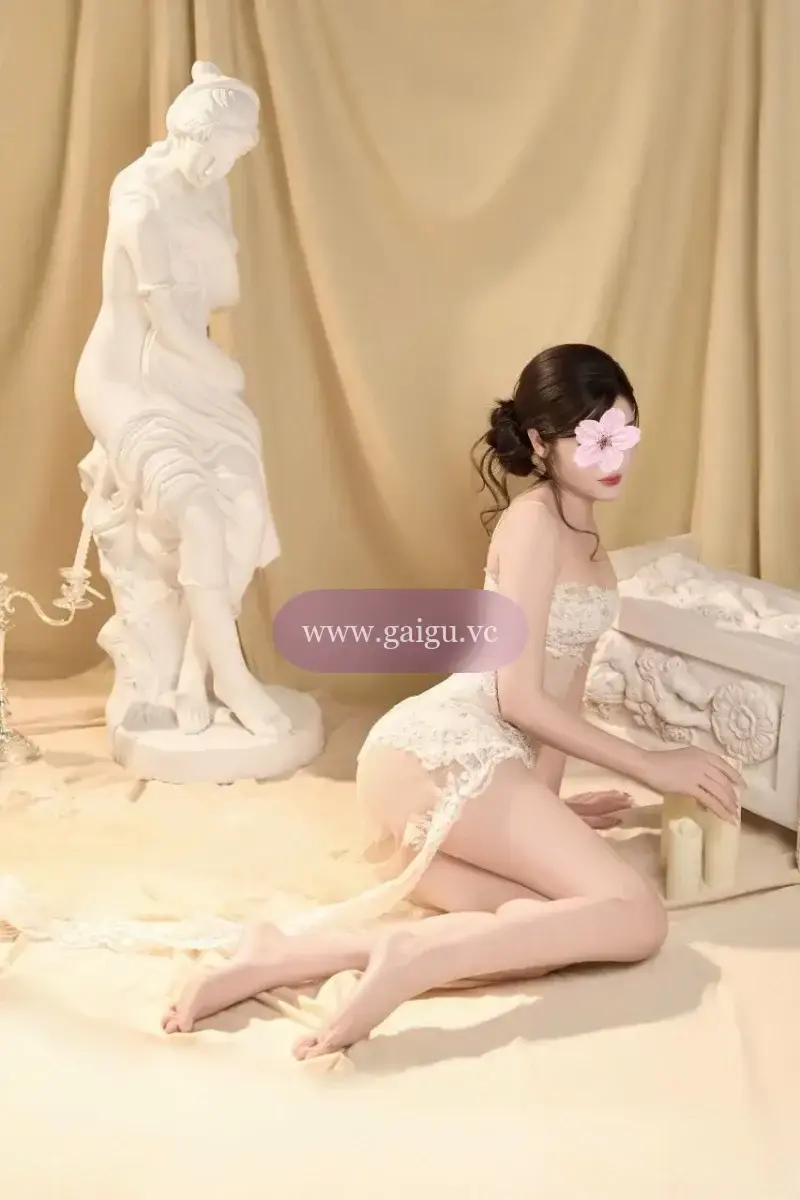 LAN ANH❤️MẶT XINH❤️DA TRẮNG, GIỌNG NÓI NGỌT NGÀO❤️BODY NÓNG BỎNG❤️