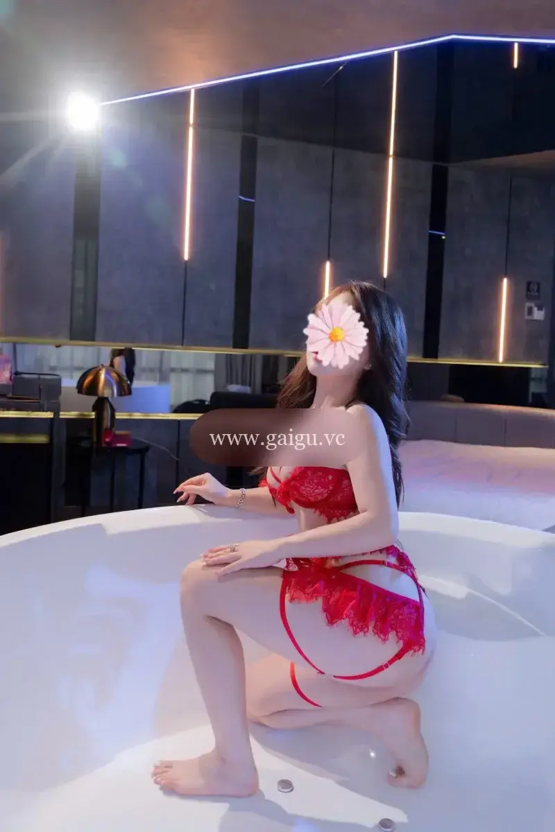 RUBY_NỮ HOÀNG DÂM ĐÃNG_TẬN TÌNH CHIỀU KHÁCH NHƯ NGƯỜI YÊU