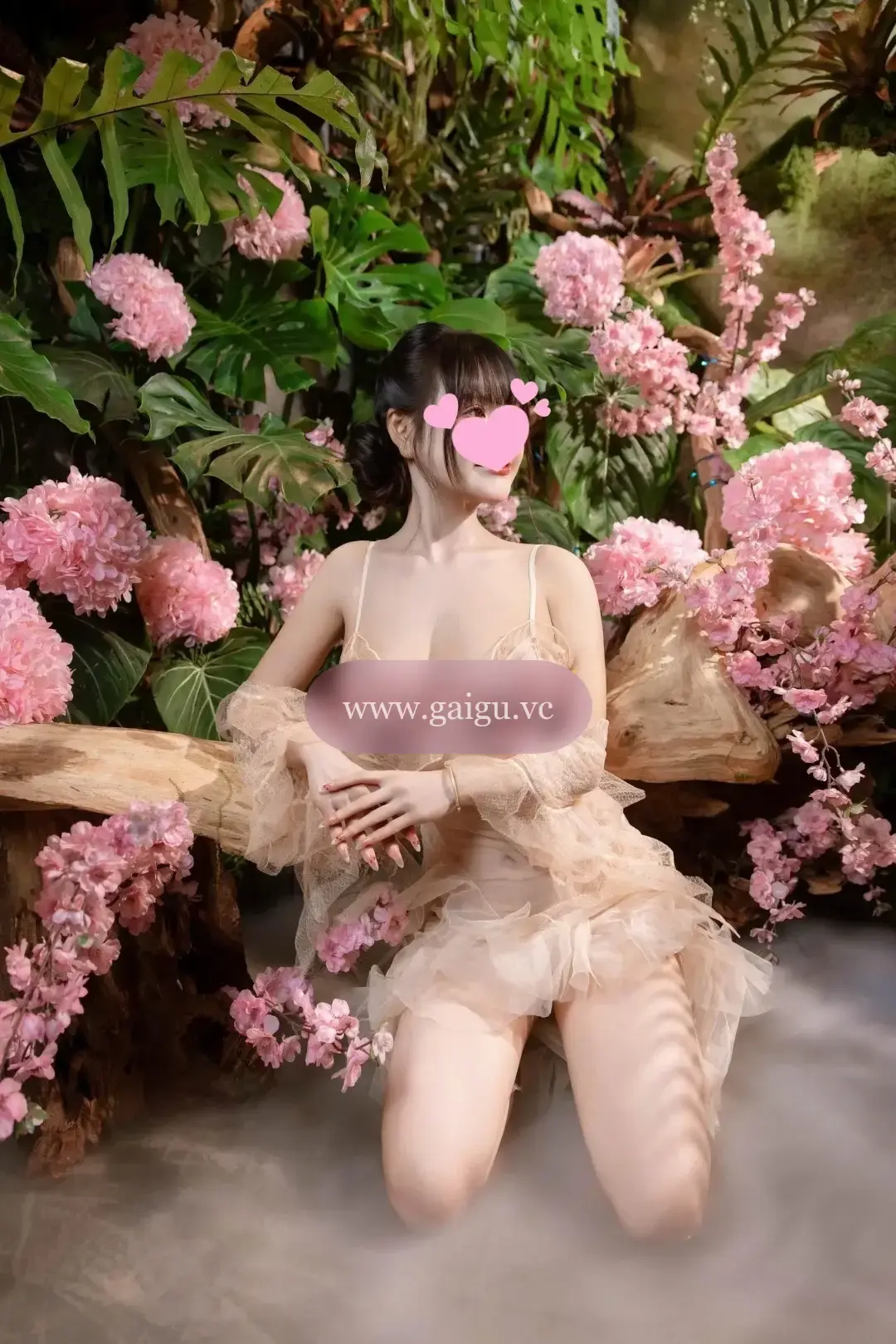 Trà My💋Gái Ngoan Xinh Vú Bự Phục Phụ Như Người Yêu Luôn