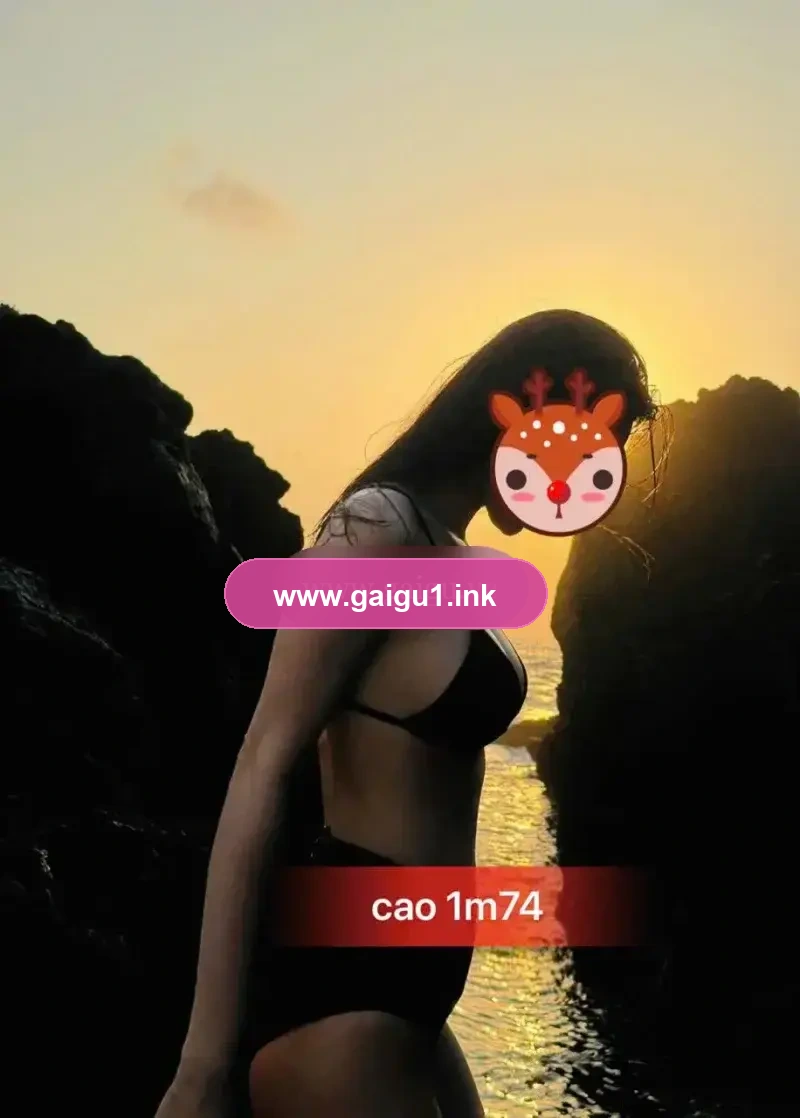❤️HOT CLIP SEXY❤️ KHÁNH LINH HOTGIRL 1M74 DÁNG CHUẨN GYMER CỰC PHẨM SEXY VÀ CHIỀU KHÁCH
