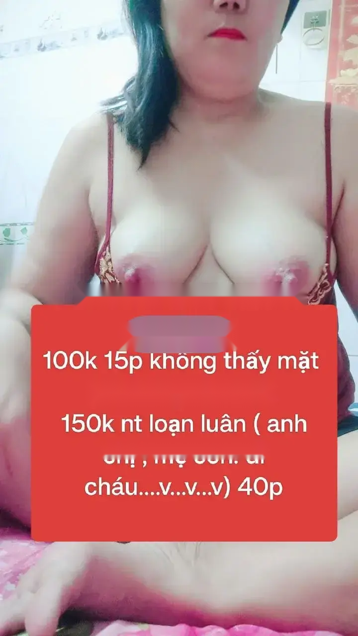 Em thu hang nhieu nuoc chieu khach